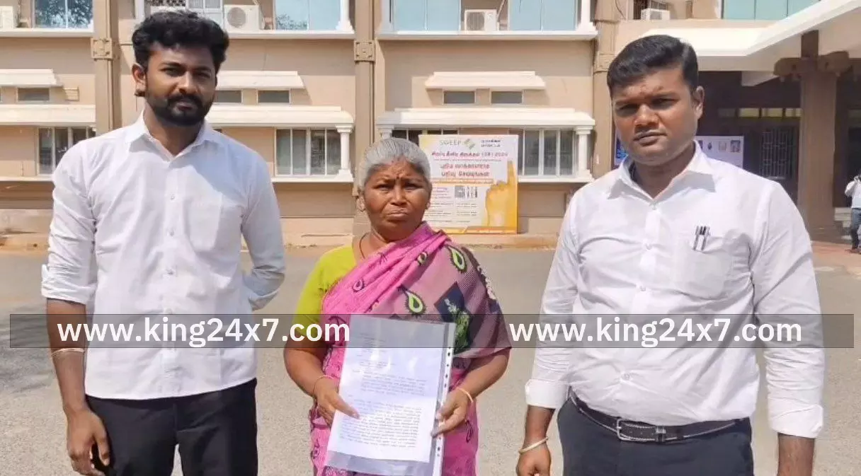 ராசிபுரம் வட்டாட்சியர் மிரட்டியதாக குற்றச்சாட்டு – நடவடிக்கை கோரி மாவட்ட ஆட்சியரிடம் மனு.